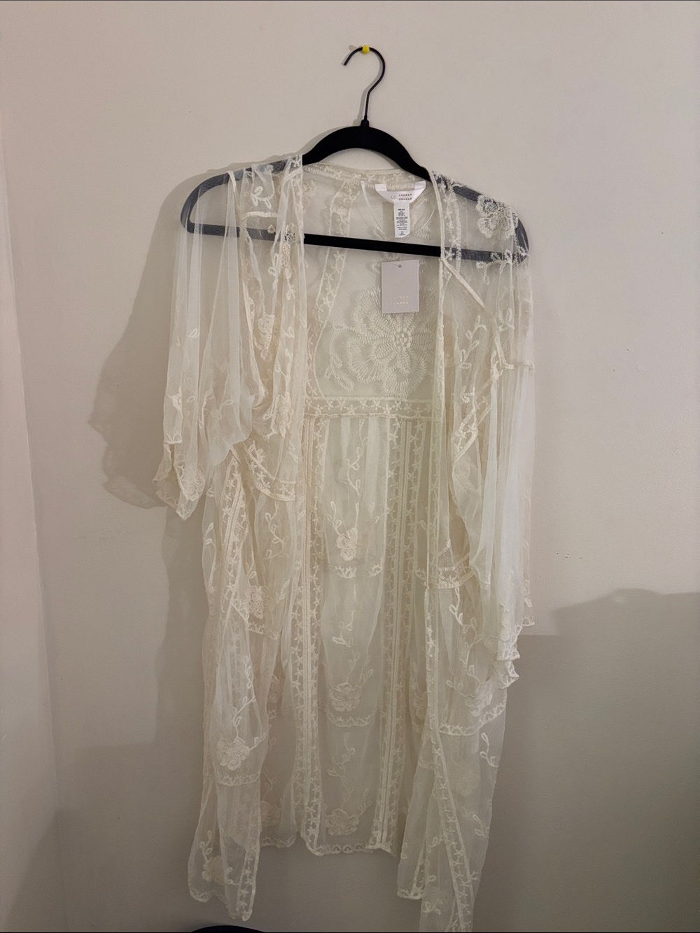 LC Lauren Conrad Sheer Lace Kimono Robe in Ivory